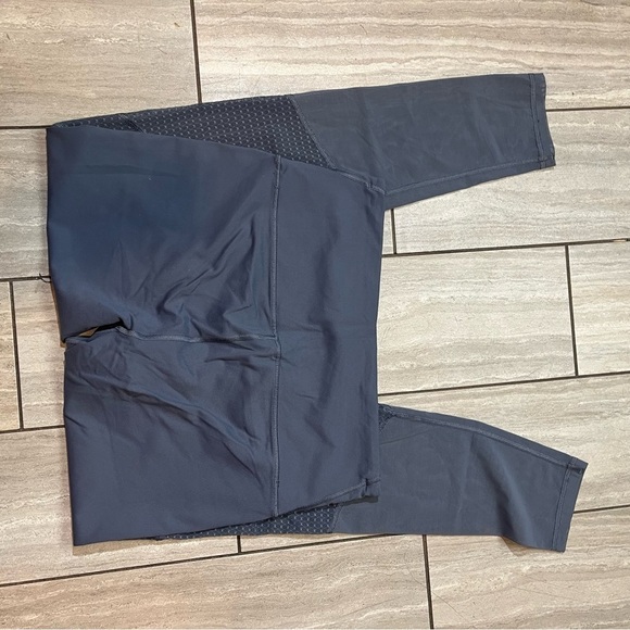 Victorias Secret KNOCKOUT BY VICTORIA SPORT Yoga Tight Pearl Mesh Medium - Picture 6 of 6